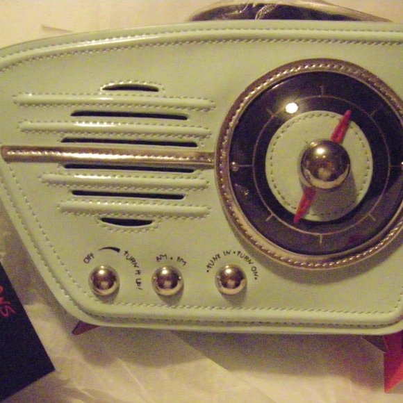 Betsey Johnson Kitsch Radio Active Mint Crossbody Bag BJ34070A New Sealed - Picture 8 of 13